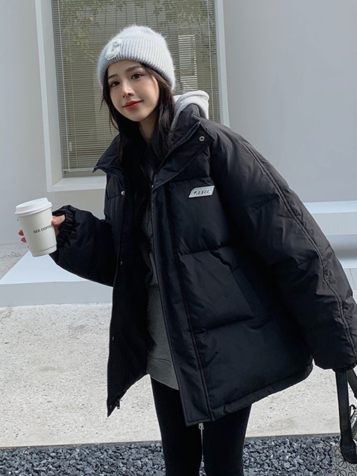 女性の厚いパンジャケット綿コートルーズフィット秋冬新スタイル学生ファッショナブルなトレンディなジッパー閉鎖長袖