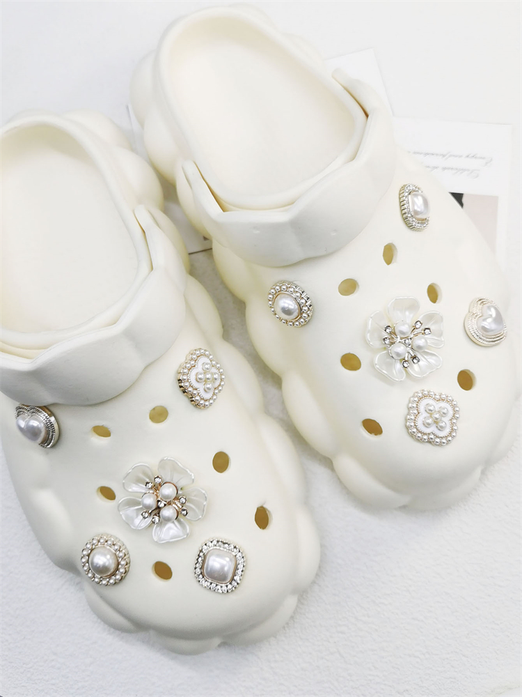 10PCS Shoe Charms ABS Decorations Accessories DIY Ornament Pins For Clog Buckle Lady Garden Shoes Elegant Pearl Floral Design