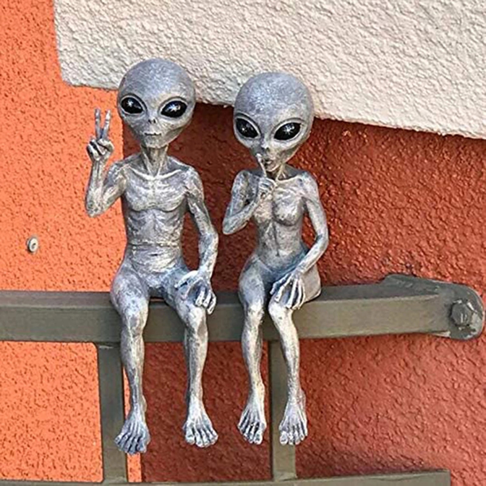 New Outer Space Alien Accessories Statue Martians Garden Figurine Set For Courtyard Ornaments Home Indoor Outdoor Decoration