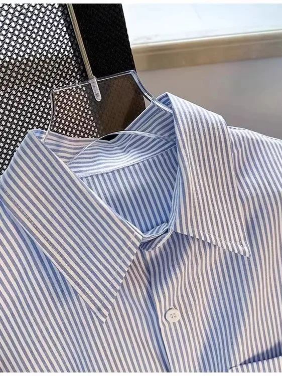 Summer Men's Striped ort Sve Loose Fit irt Thin Button-Up Casual Versatile Top Youth Trendy Sle Non-Iron Treaent