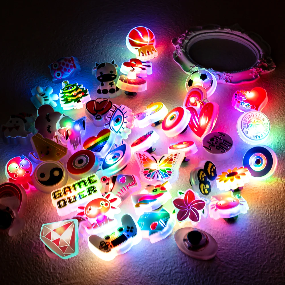 1 Uds. De dijes LED iluminados para zapatos, accesorios brillantes con forma de búho y queso, decoraciones para zapatos, alfileres para niños y niñas, regalos, sandalias, hebillas de zuecos