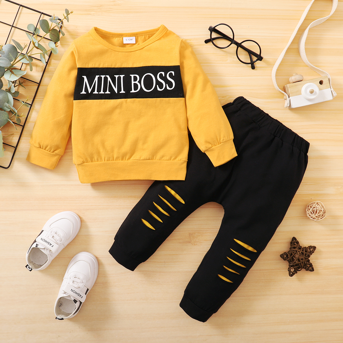 Vestiti per neonato Completo per neonato Completo con stampa di lettere Top a maniche lunghe + pantaloni 2 pezzi Abbigliamento sportivo primaverile per neonati alla moda