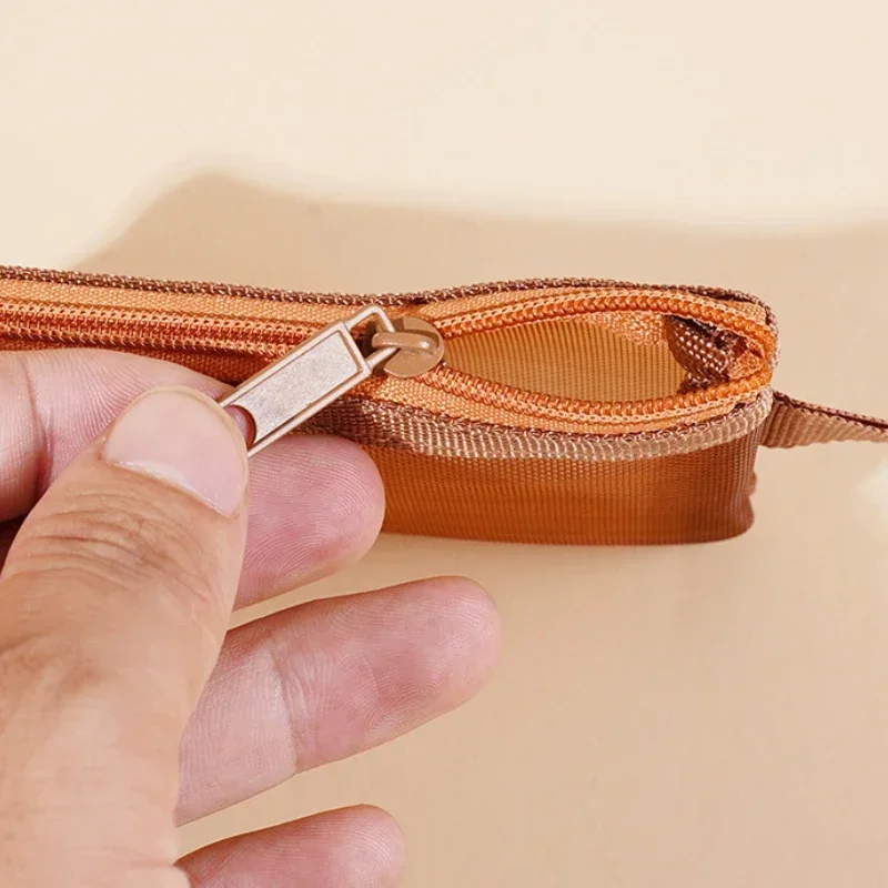 Monedero cuadrado pequeño de Color sólido, malla de nailon, lápiz labial, llave, organizador de auriculares, soporte para tarjetas de crédito de identificación bancaria de autobús, estuche de almacenamiento