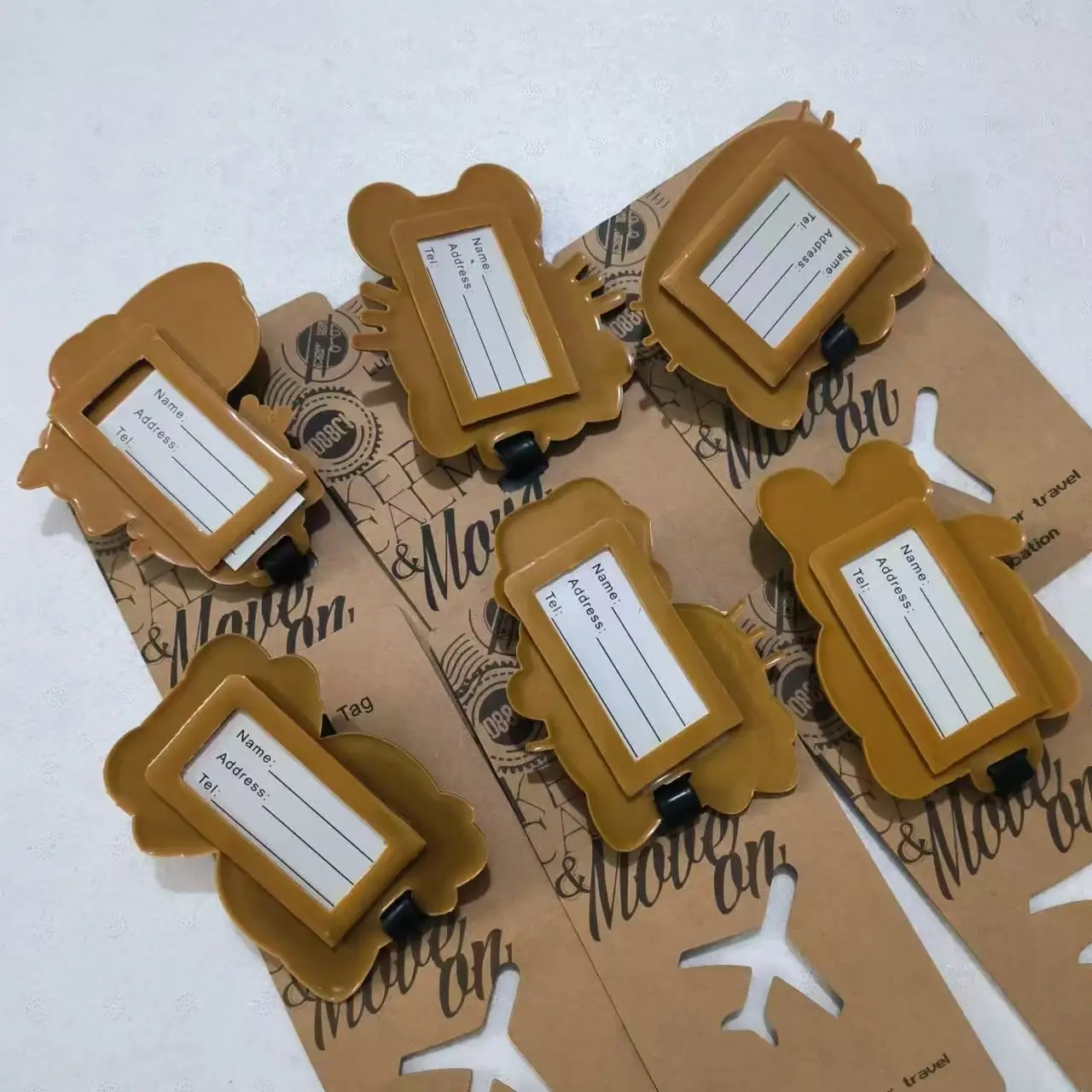 MINISO Hello Kitty แท็กกระเป๋าเดินทางอุปกรณ์เสริม Kawaii การ์ตูนป้ายจัดส่งสัมภาระ Boarding Tags แบบพกพาป้าย