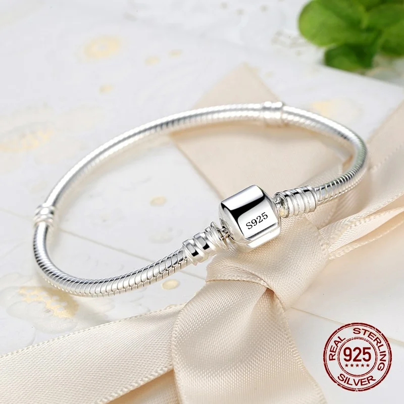 Handmade เครื่องประดับ Fine 925 เงินสเตอร์ลิง Charm สร้อยข้อมือนุ่มเรียบงูสร้อยข้อมือผู้หญิง