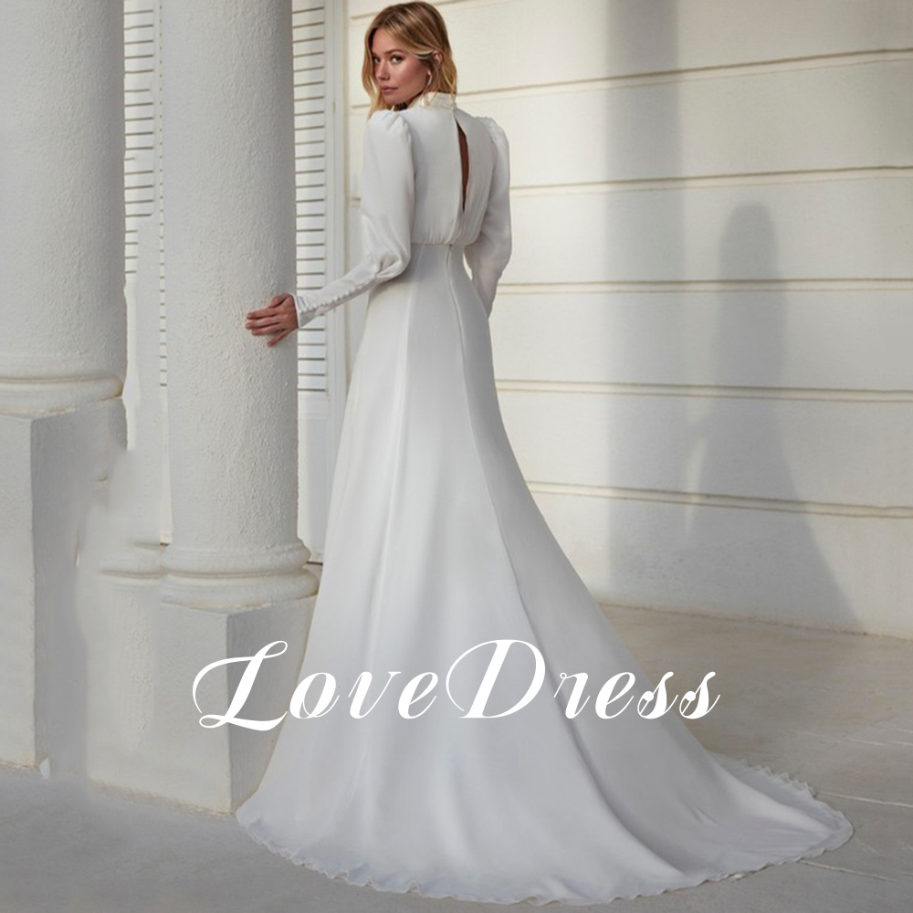 Aangepaste moderne hoge hals witte chiffon trouwjurk vrouwen lange lantaarn mouw plooien schede bruid jurk knop sweep trein