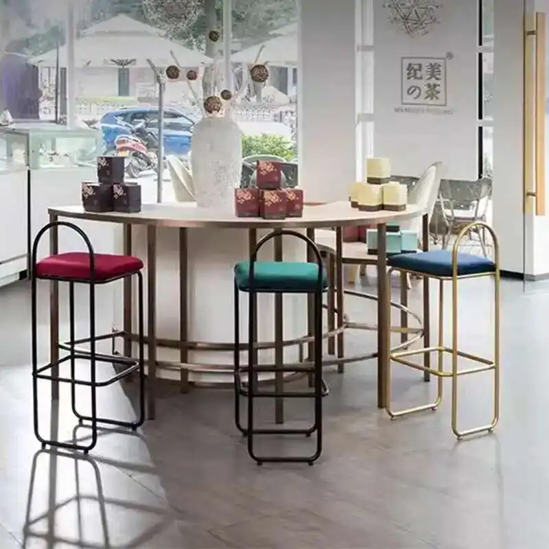 Luxury Make Up เก้าอี้บาร์เคาน์เตอร์ Modern Designer Soft Saloon แผนกต้อนรับเก้าอี้บาร์สูง Patio Tabourets De Bar Home เฟอร์นิเจอร์