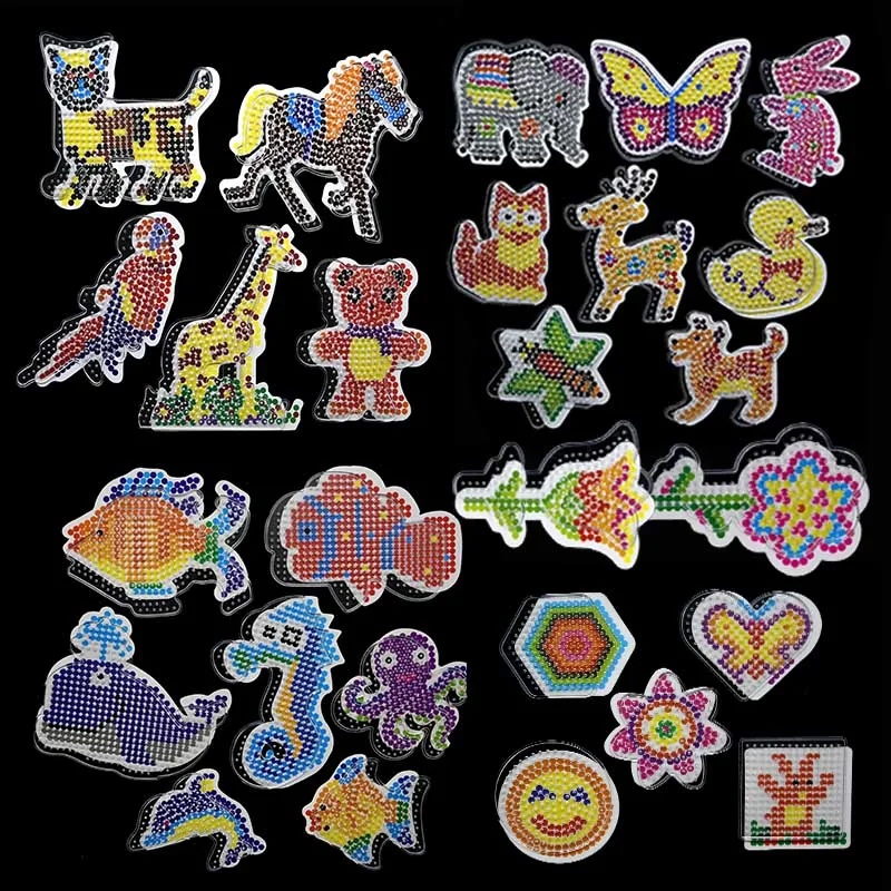 Bezpiecznik Pixel Art Puzzle Pegboardy Wzory Szablony Papier do prasowania Białe plastikowe pęsety do koralików Hama 5 mm Zabawki 3D Prezent dla dzieci