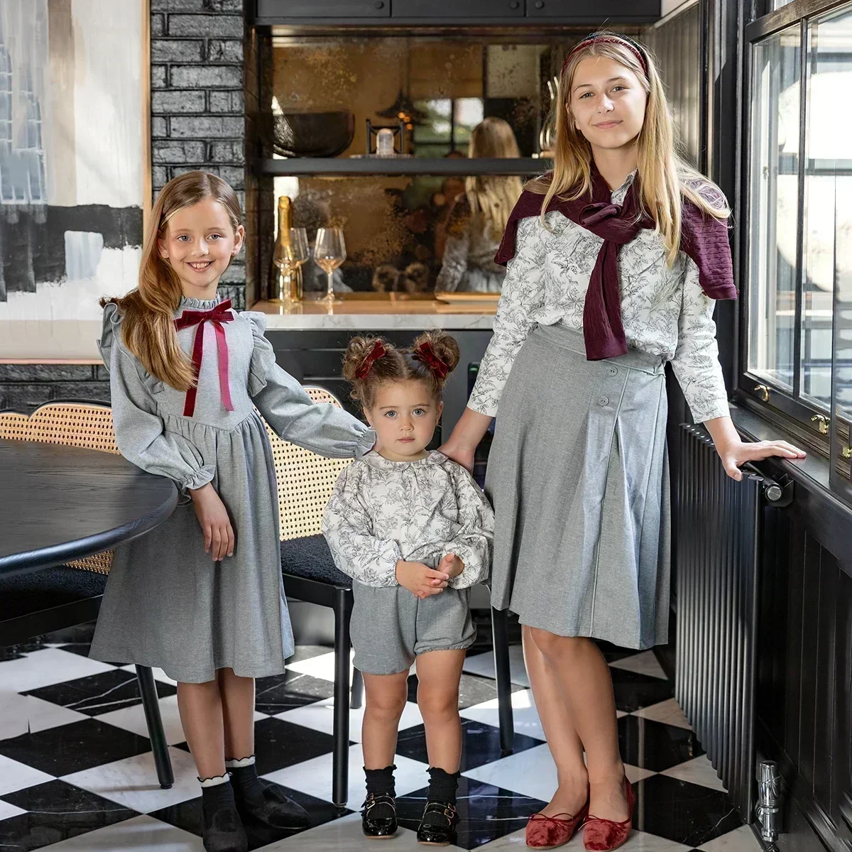 AP ヘリンボーン コレクション 2025 秋ストレッチ女の子と男の子の服ベビー花柄セット子供カーディガンケーブルニットポロ、 # 6006