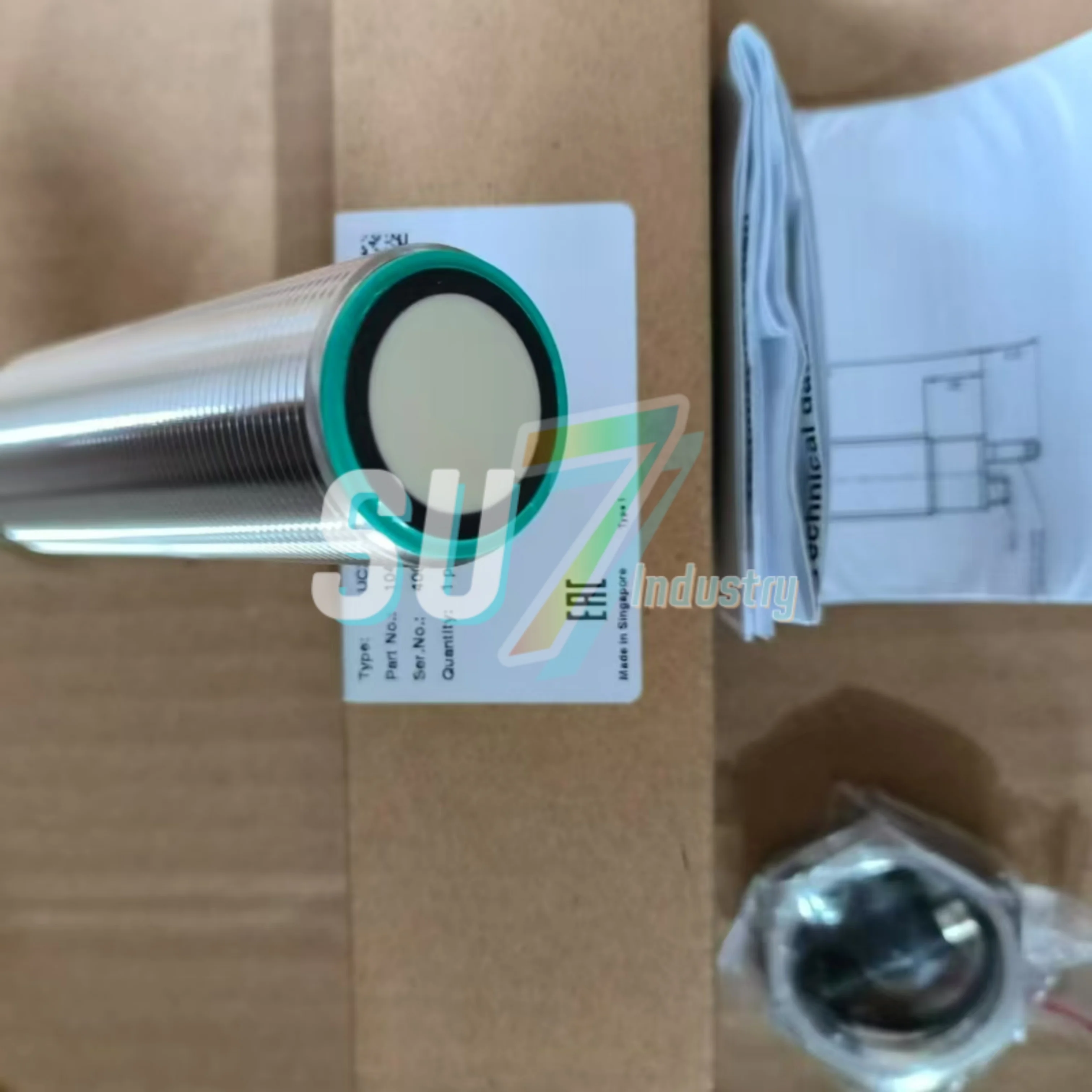 Sensor ultrassônico novo no armazém UC4000-30GM-IUR2-V15 UC500-30GM-IUR2-V15