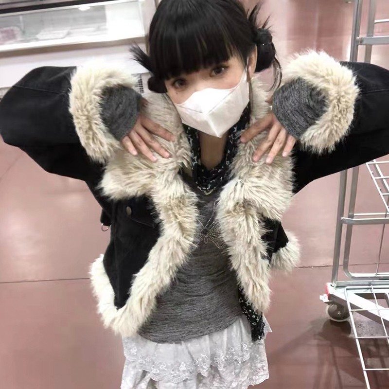 Karrram Y2k Ästhetik Schwarz Denim Mantel Grunge Fairycore Jeans Pelz Jacke 2000s Harajuku Winter Mantel Patchwork Vintage Koreanische