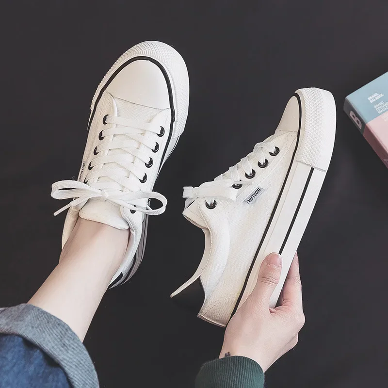 รองเท้าสําหรับสตรี Low-Top Vulcanized ผ้าใบรองเท้าผ้าใบสีดํารองเท้าเทนนิสหญิงคลาสสิกนักเรียนคู่เล็กๆสเก็ตบอร์ด