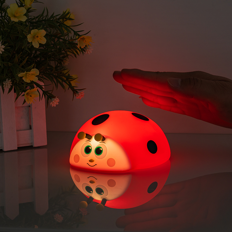 Night Light Silicone Nursery Sleeping Lamp Touch Control Nightlights USB Rechargeable Table Lamp for Baby Child Cute Ladybug