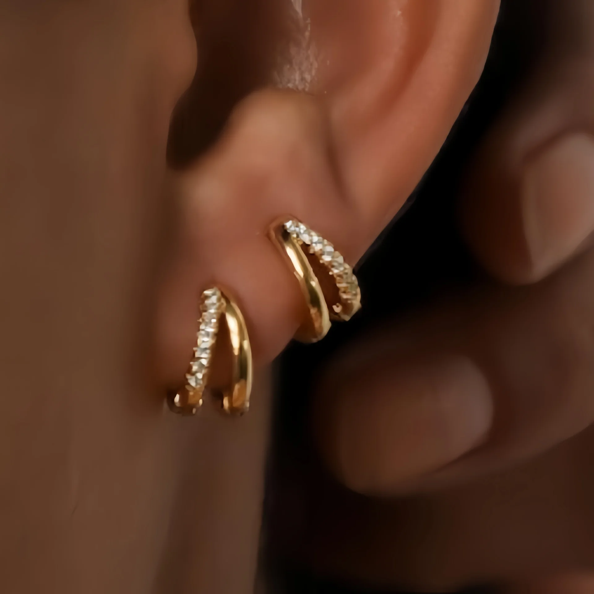 Mode Gold Farbe Zirkon Creolen für Frauen Boho Retro Geometrische Aussage Kupfer Metall Ohrringe Trendy Schmuck Geschenke 2024