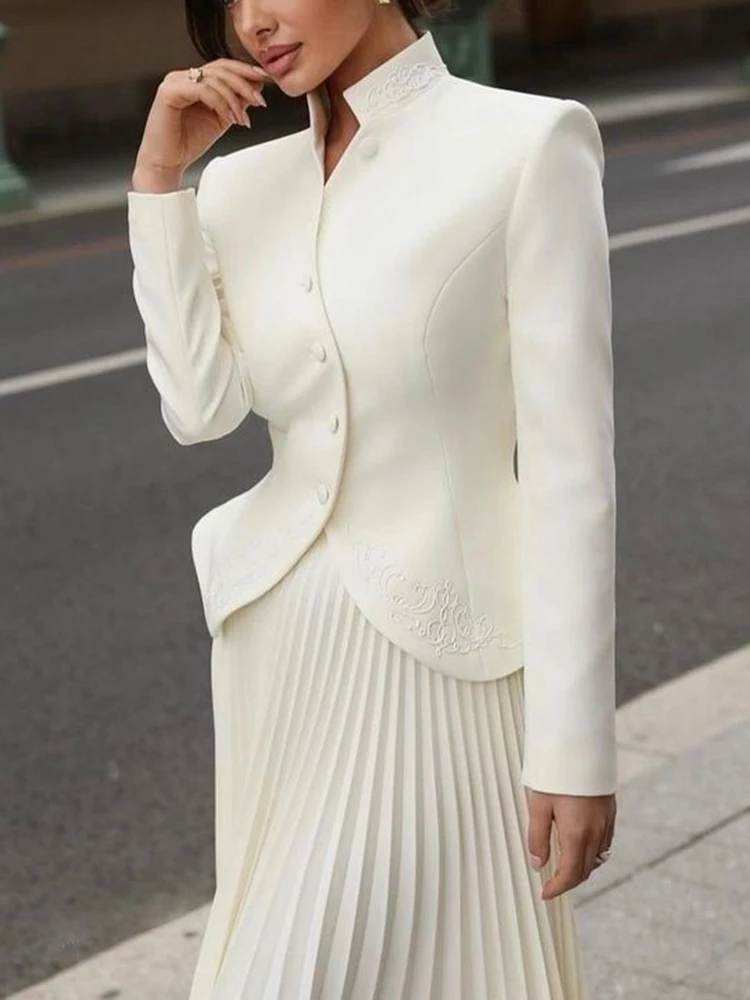 TWOTWINSTYLE Solide Zwei Stück Set Für Frauen Stehen Kragen Langarm Verstärktes Taste Tops Hohe Taille Rock Chic Set Weibliche Mode