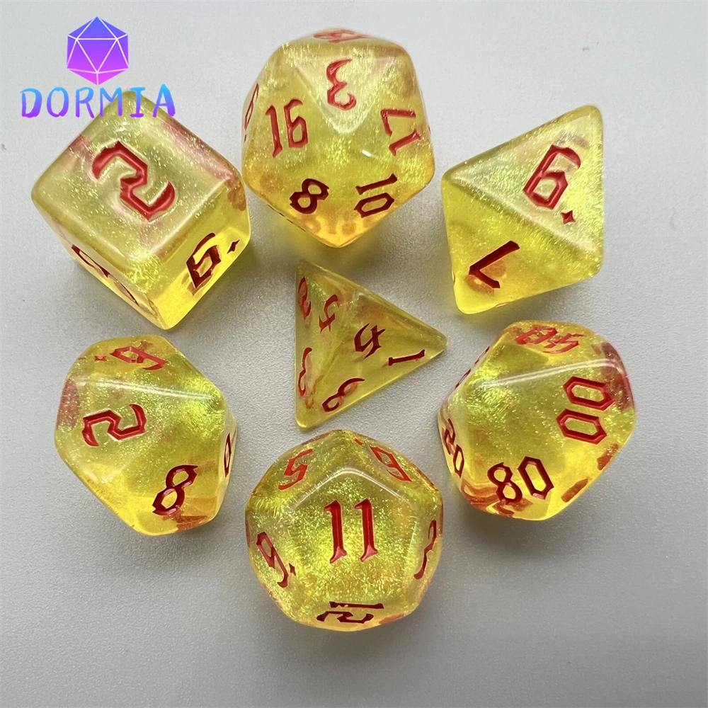 Juego de dados poliédricos Dados rpg Efecto especial de luz de estrellas Increíble estilo de fuente retro Juego de 7 dados para juego de mesa Juego enrollable