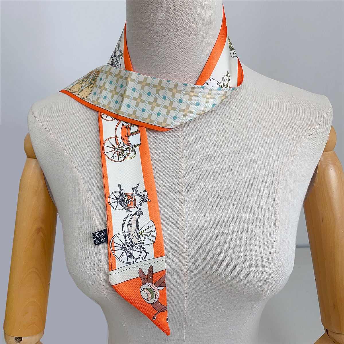 Bufanda de sarga de seda con diseño de marca de carro a cuadros clásico, bufanda de lujo para mujer, Foulard, bolso ajustado, bufandas, pañuelo, diadema, nuevo