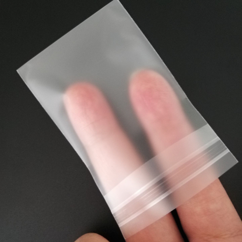 100 piece PE translucent cellophane candy bag self-adhesive white candy cookie gift bag for weddings, birthday parties, baking