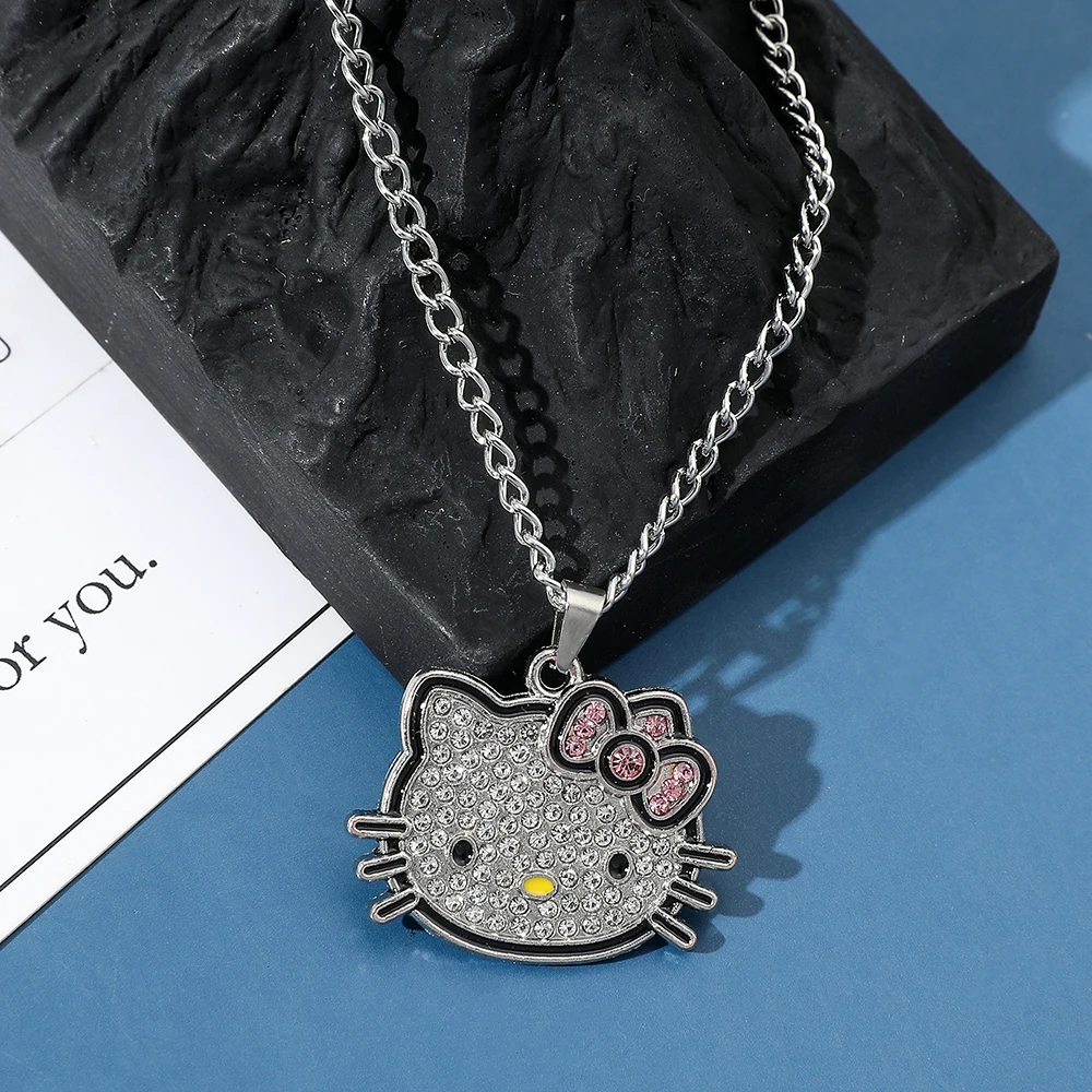 Collar de Hello Kitty Sanrio, capa de Color plateado brillante, cadena de clavícula para mujer, colgante elegante, regalo de joyería