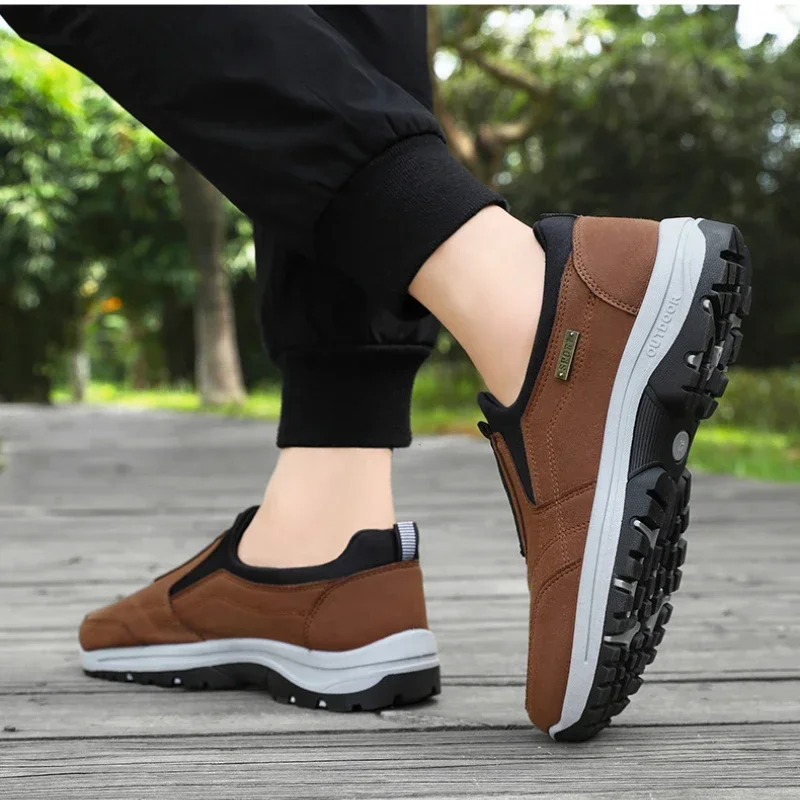 Outdoor-Herren-Sportschuhe, atmungsaktive Wildlederschuhe, bequem und langlebig, zum Gehen und Laufen, heiß verkaufte Schuhe, lässige Herren