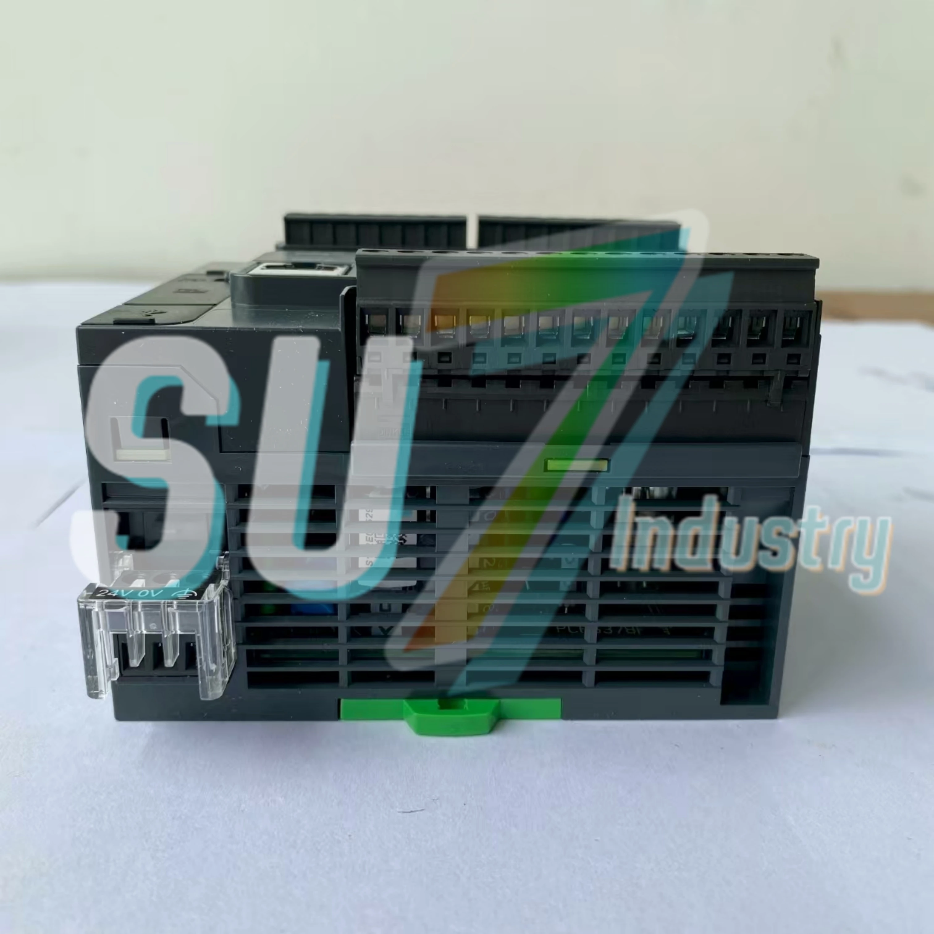 Controlador plc novo original tm221c16r tm221c16t tm221c16u tm221c24r tm221c24t tm221c24u tm221c40r