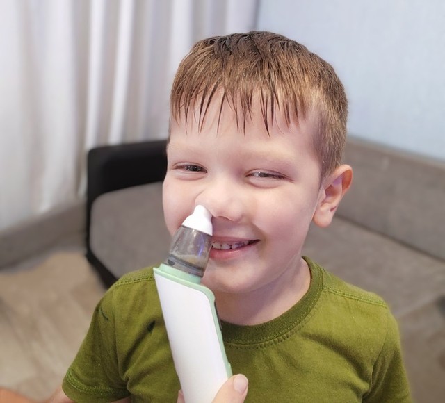 Nuovo detergente per il naso del bambino ricaricabile Aspirazione regolabile in silicone Aspiratore nasale elettrico per bambini Sicurezza sanitaria Conveniente a basso rumore