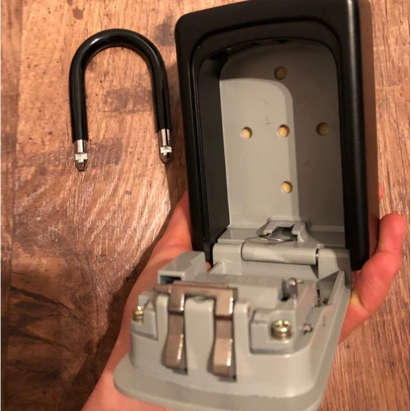 Metal material zinc alloy and strong steel buckle, password key box lock 4 -digit password key safe