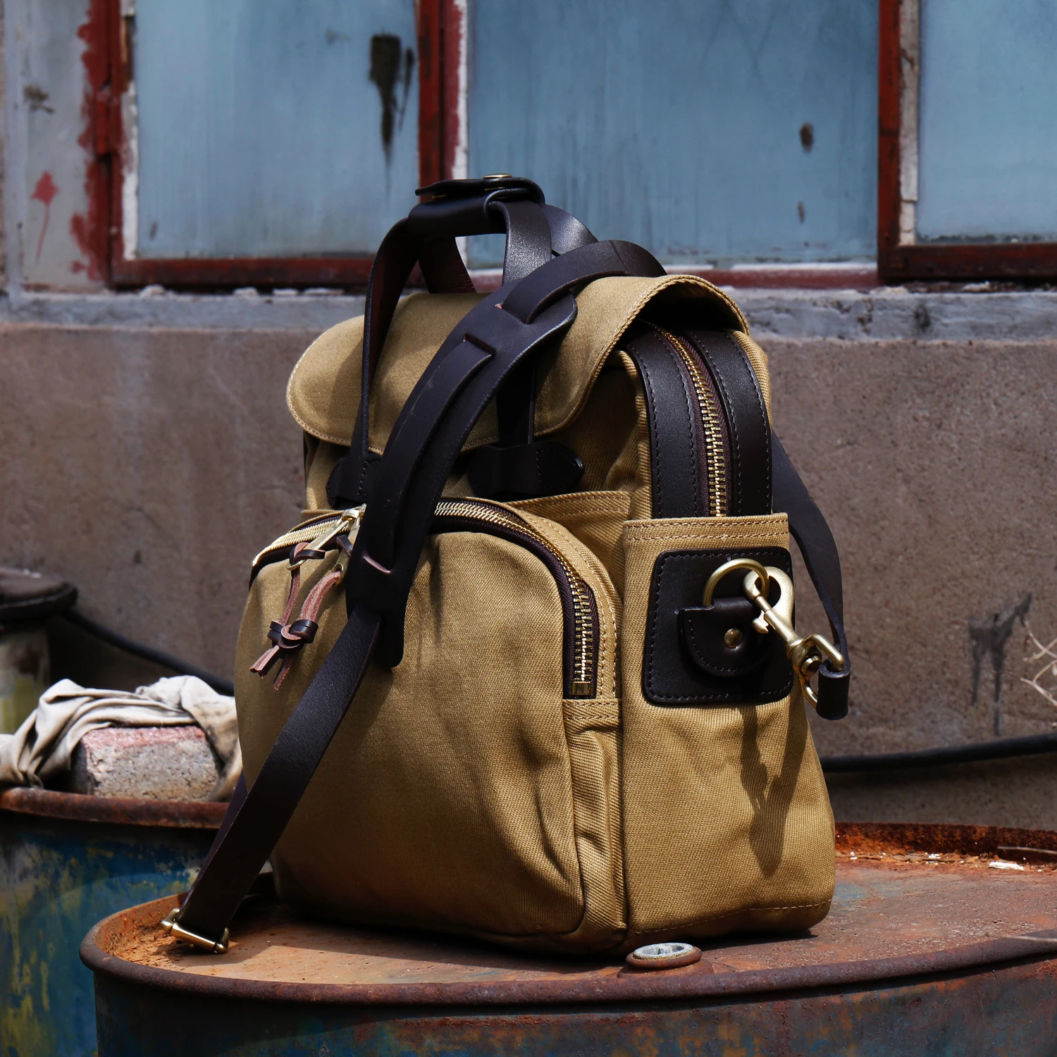 Tailor Brando 70258 Heavy 22OZ Canvas & Saddle tracolla in pelle YKK borsa per Laptop da lavoro a tracolla con cerniera in rame puro