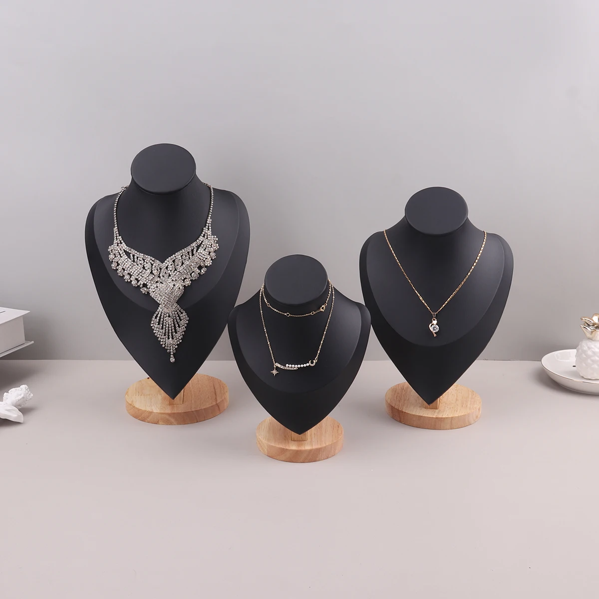 Samt Porträt Halskette Display Anhänger Organizer Schmuck Display Ständer Schmuck Mannequin Büste Halskette Anhänger Fenster Display