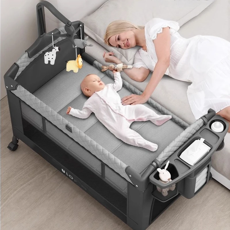 Light Luxury and Simple Baby Crib, Foldable and Spliced Large Bed, Mobile Baby Bed, Portable Newborn Baby Diaper Table
