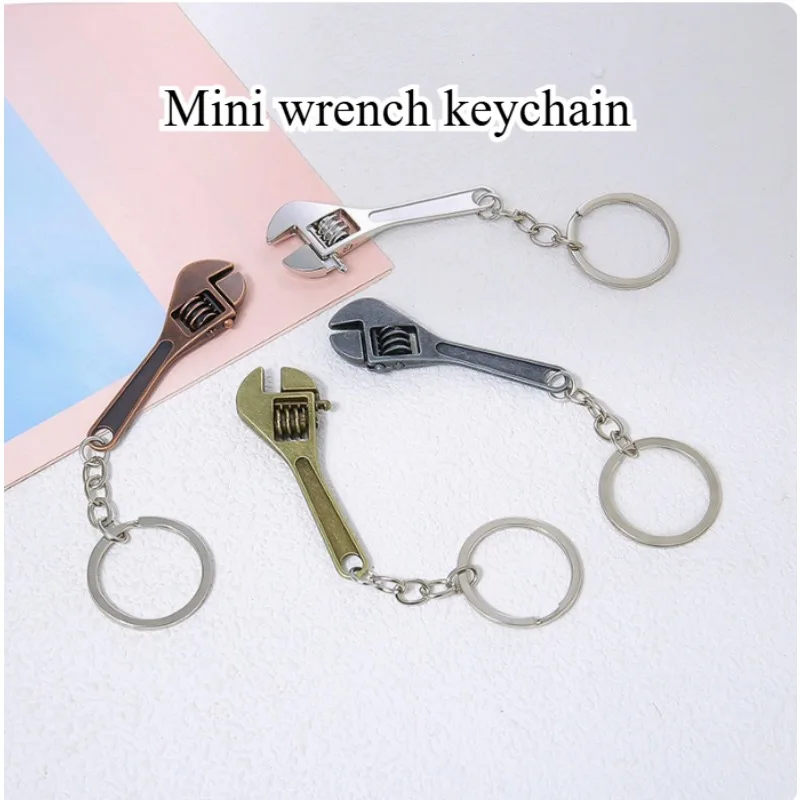 Custom พวงกุญแจส่วนบุคคล Mini ประแจพวงกุญแจเครื่องมือจําลอง Key chain โลหะสร้างสรรค์กระเป๋ารถจี้ผู้ชายของขวัญพิเศษ