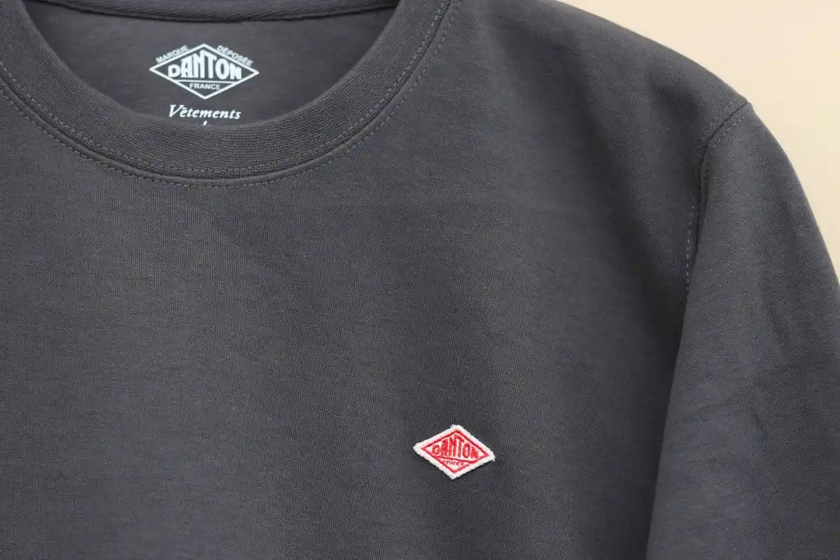 Sweat à capuche brodé pour hommes/femmes, épais, col rond, manches longues, ample, marque, survêtement, exporté vers le japon, automne 2025