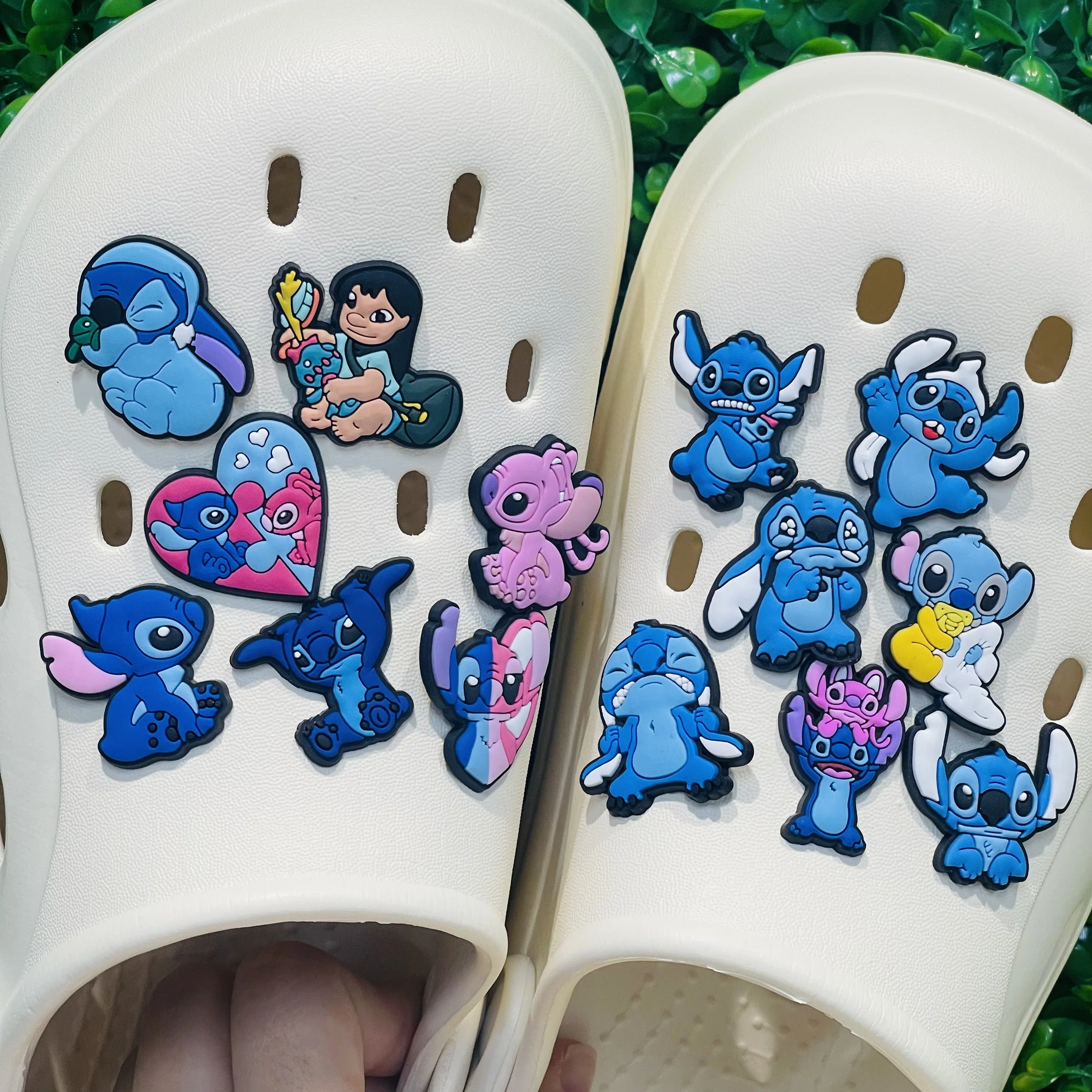 14-27pcs MINISO Stitch การ์ตูนรองเท้า Charms PVC DIY รองเท้าตกแต่งรองเท้าแตะอุปกรณ์เสริมสําหรับของขวัญเด็ก