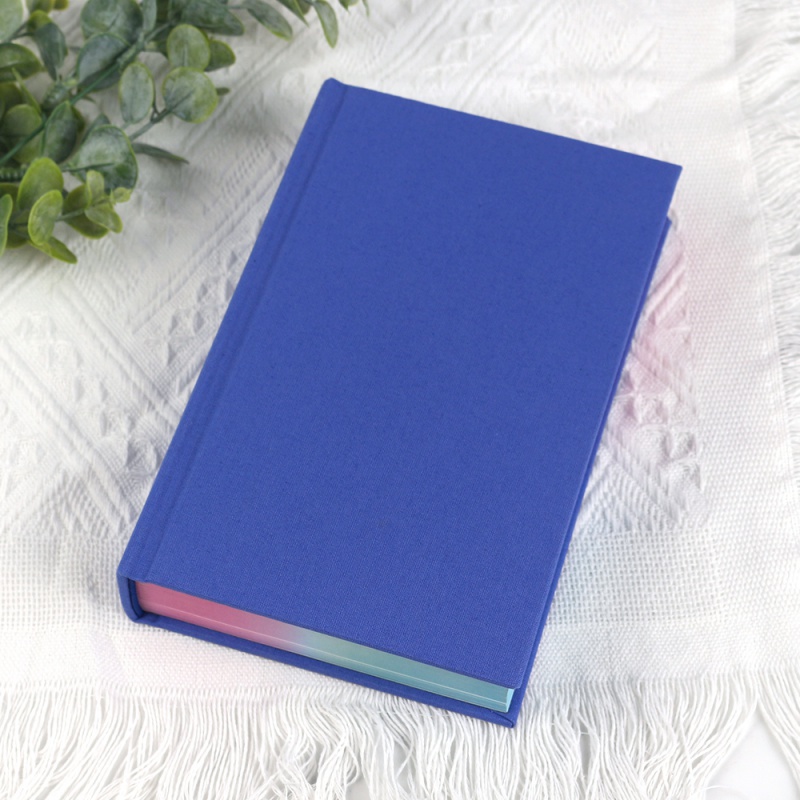 custom.Luxury Thick Paper Novel Book With Foil Dust Sprayed Edges Book Printing Custom Hardcover Book Printing