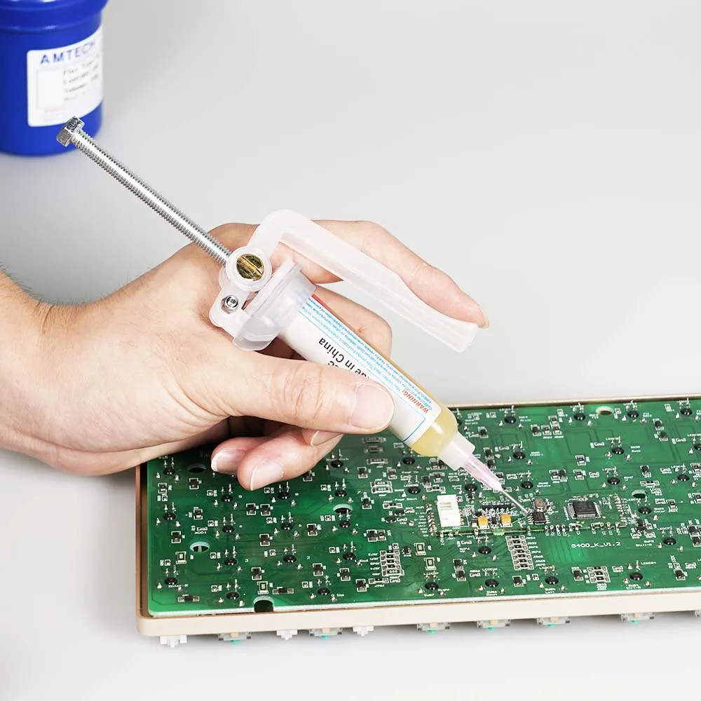 Solder Paste Extruder กาวปืนเชื่อมบัดกรีน้ํามัน Booster Circuit Board ซ่อม Solder Paste อุปกรณ์บัดกรี