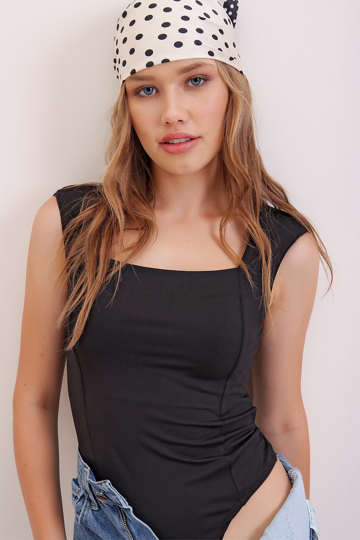 Wanita Hitam Persegi Kerah Bahu Bantalan Bahu Bawah Terkunci Kain Kapal Selam Bodysuit ALC-X7004