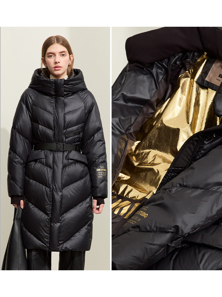 Женский пуховик с капюшоном и поясом, с надписью