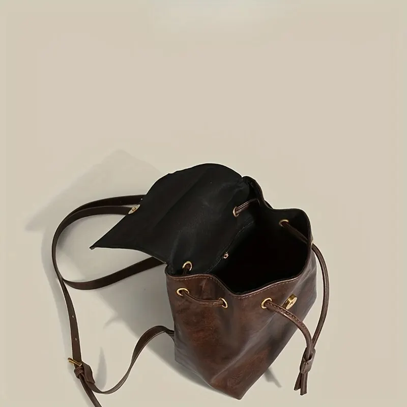 Kleiner Rucksack mit Kordelzug und Klappe für Damen, Mini-PU-Leder, strukturierter Schulrucksack, modische Reise-Pendlertasche, Mädchen-Rucksäcke