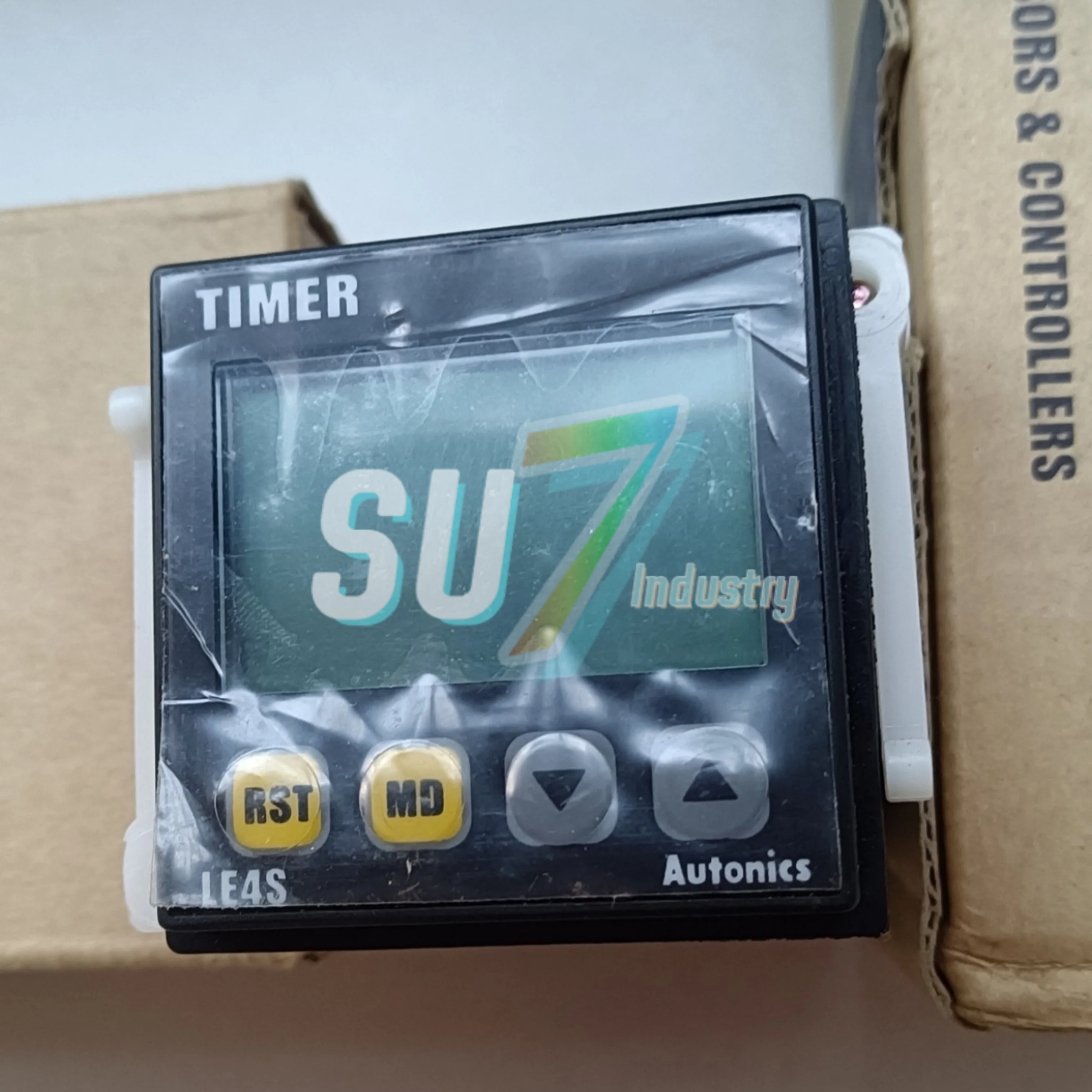 LE4S      Digital Backlit LCD Timer      New original