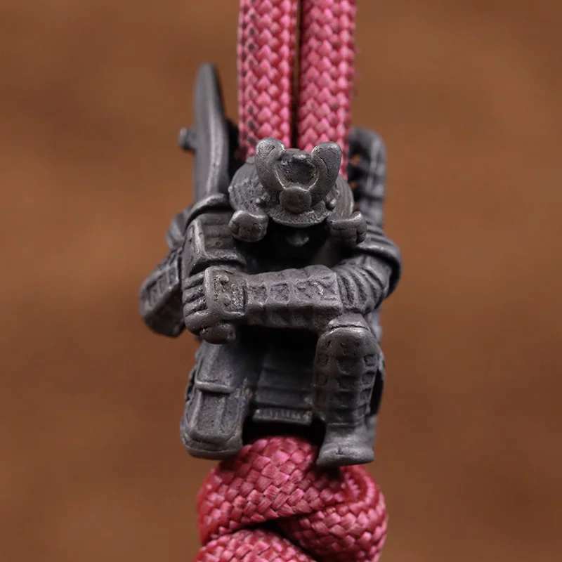 Espada ancha japonesa Samurai EDC cuchillo de latón cuentas cordón colgantes herramienta al aire libre DIY Paracord pulseras tejidas accesorios de dijes