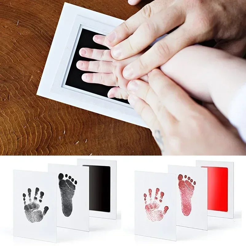 ชุดแผ่นหมึกเด็ก DIY ทารกแรกเกิดมือและรอยเท้ากรอบรูป Handprint เด็กวัยหัดเดินของที่ระลึกอุปกรณ์เสริมปลอดภัยทําความสะอาดของขวัญอาบน้ําเด็ก