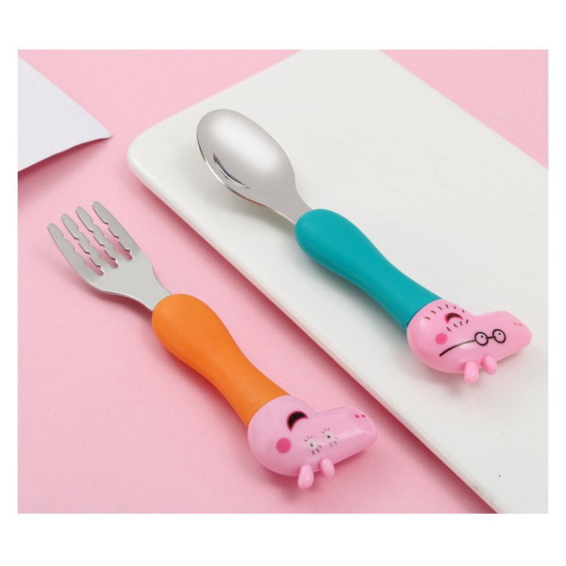 Peppa Pig Stoviglie Forchetta Cucchiaio Action Doll Toy George Pig Papà Mamma Cartoon Anime Modello Regali per feste per ragazzi Ragazze Giocattolo dei cartoni animati