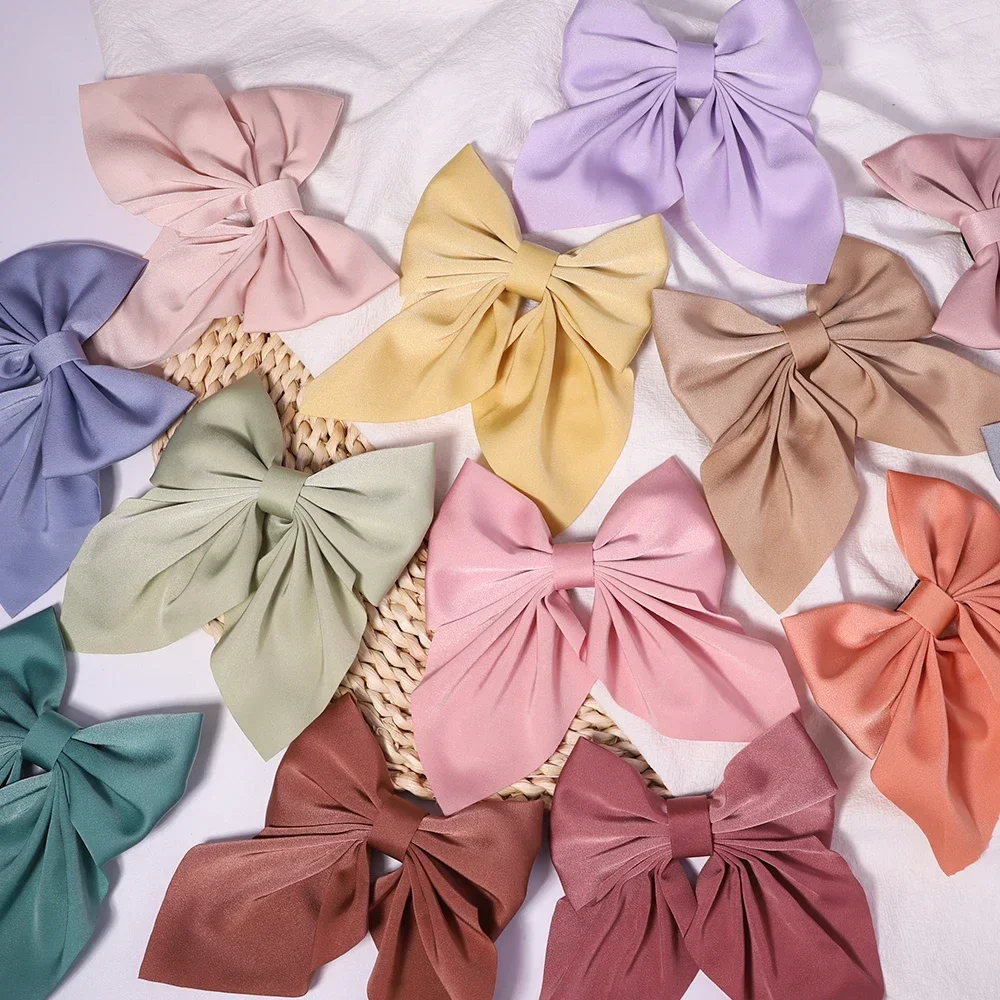 Nuevas horquillas con lazo dulce, pinzas para el cabello con lazo de Color sólido para niñas, pasadores de mariposa de satén, Clip de pico de pato, accesorios para el cabello para niños