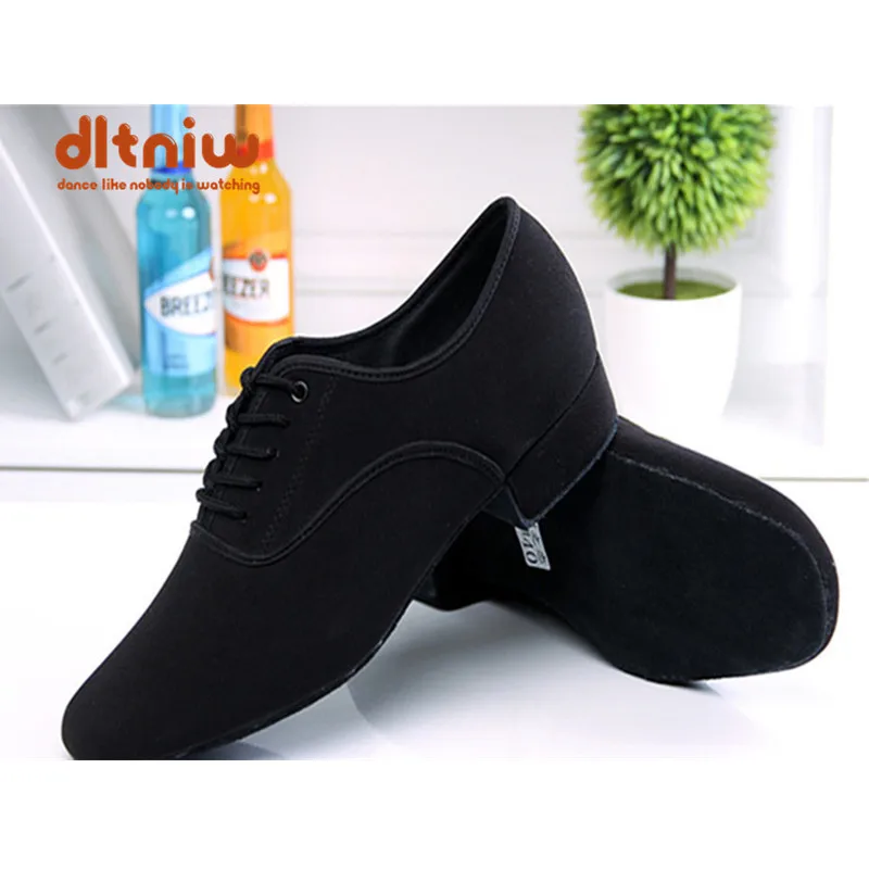 Zapatilla de deporte de Jazz moderna para hombre, zapato profesional Oxford negro superior para Salsa latina, zapatos de baile de salón de Tango de tacón bajo de talla grande