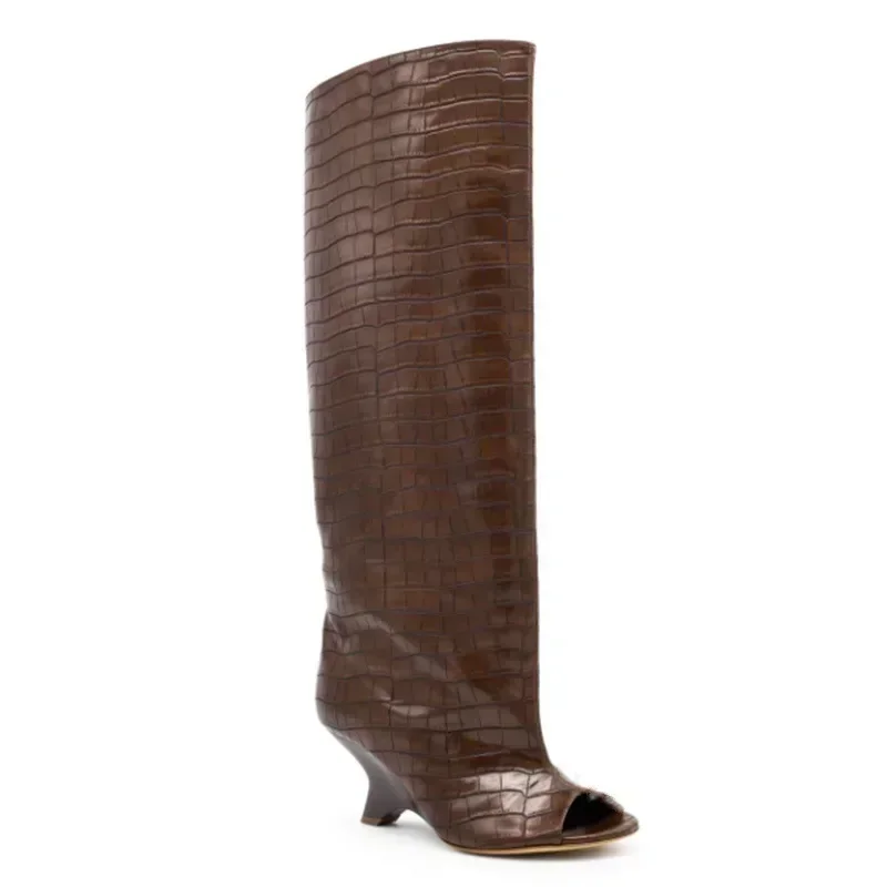 2025 femmes bouche de poisson épais talons hauts longueur au genou bottes Cool talon incliné défilé de mode grande taille printemps/été bottes pour femmes