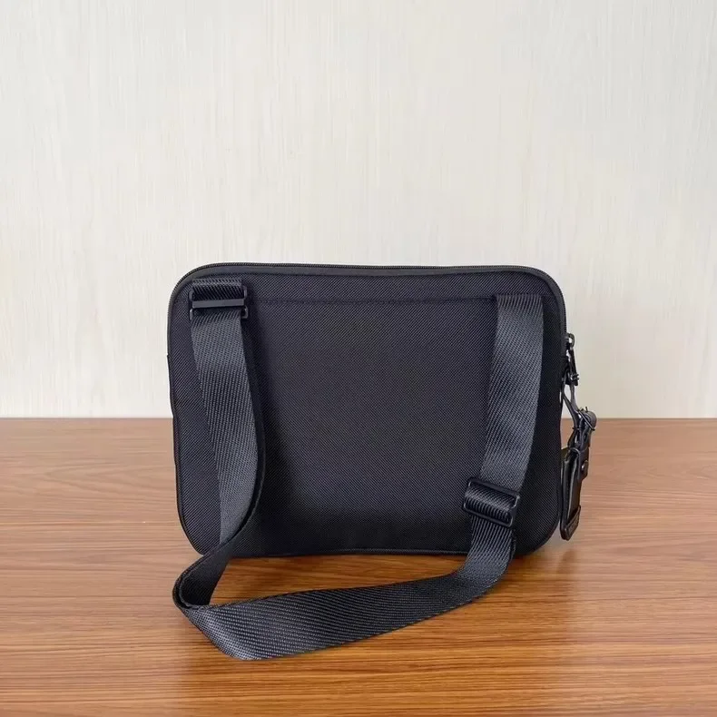 Borsa a tracolla piccola borsa quadrata orizzontale moda uomo in nylon balistico serie Alpha Bravo 232796D