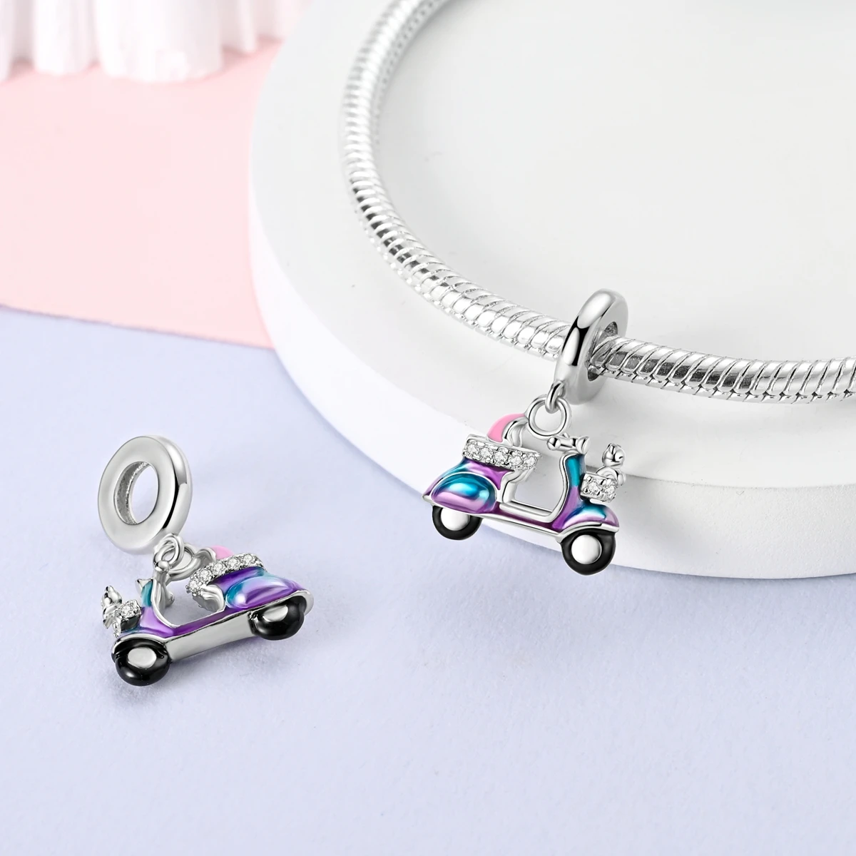 Versilberte baumelnde Charms Biene Yoga Kreuz Anhänger passen Original Armband Schmuck machen Frau Geschenk