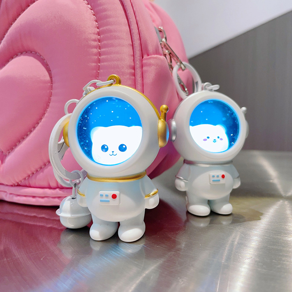 ZAKOL 귀여운 빛나는 밤 빛 우주 비행사 고양이 Schoolbag 키 체인 Kawaii 가방 매력 장식 펜던트 액세서리 선물 Girs
