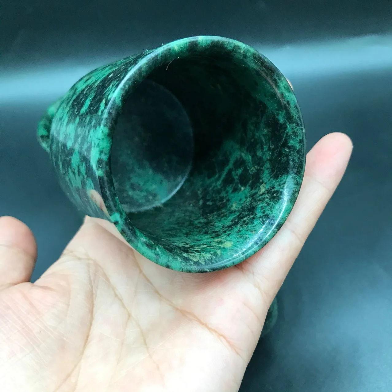ธรรมชาติทิเบตหยกยา Wang Shi Teacup Serpentine หยกเข็มขัดแม่เหล็กสุขภาพถ้วย