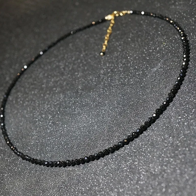 Gargantilla corta con cadena de cuentas negras simples para mujer, joyería femenina, collares dulces, bisutería para mujer, regalo de fiesta para mujer